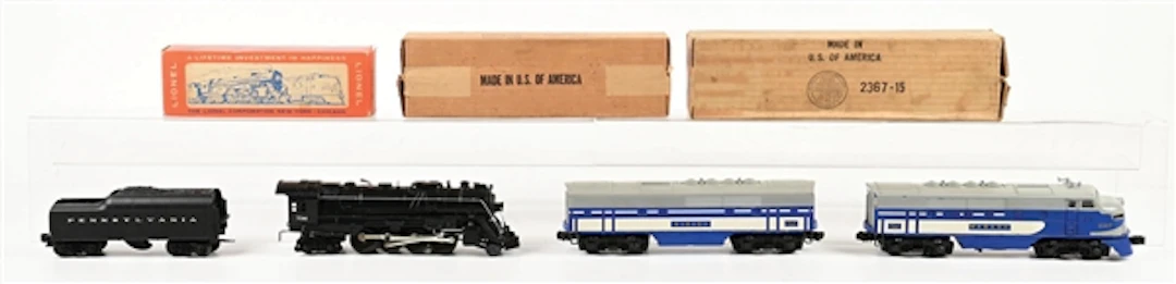 LOT OF 2: POST-WAR LIONEL O-GA. NO. 2367 WABASH F-3 DIESEL LOCOMOTIVES