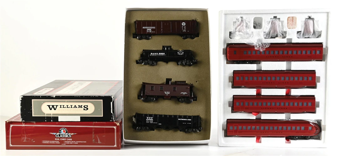 LOT OF 2: O-GA. LIONEL CLASSICS RAIL CHIEF CARS AND WILLIAMS FREIGHT CAR SET