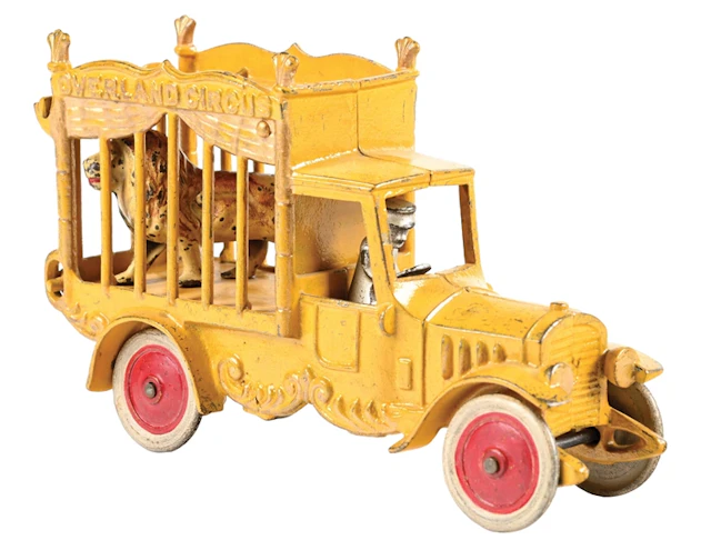 KENTON HARDWARE CO. OVERLAND CIRCUS CAST IRON TRUCK