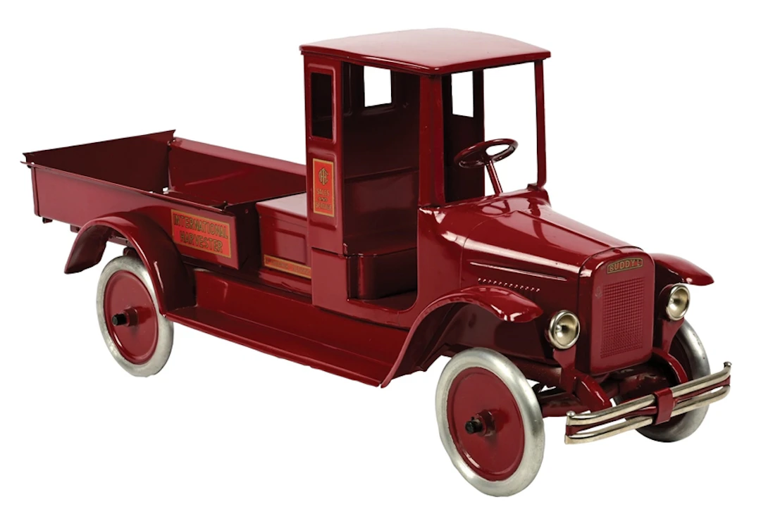 BUDDY "L" PRESSED STEEL INTERNATIONAL HARVESTER TOY TRUCK