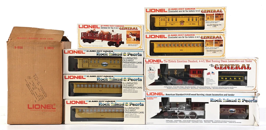LOT OF 8: LIONEL ROCK ISLAND & PEORIA AND GENERAL LOCO'S W/ PASSENGER CARS