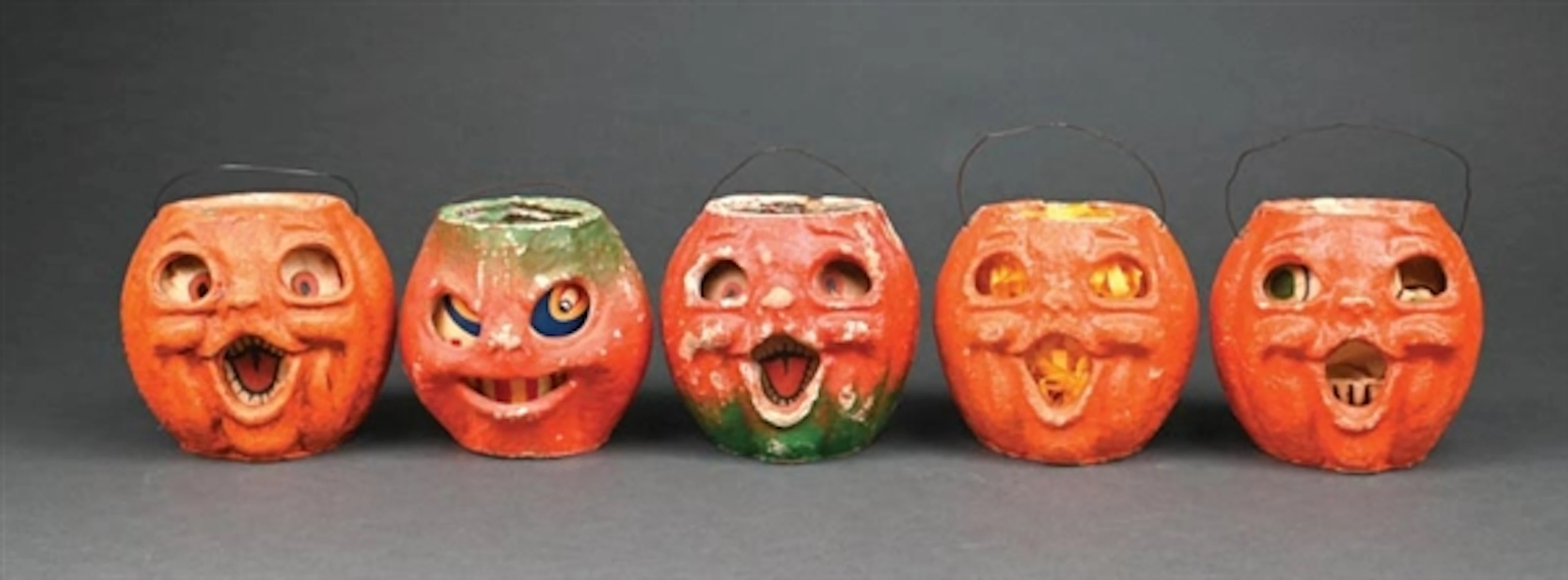 LOT OF 5: HALLOWEEN PAPIER-MÂCHÉ SMALL PUMPKINS