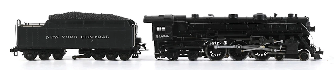 LIONEL O-GA. NO. 700E HUDSON SCALE STEAM LOCO WITH NO. 700T TENDER