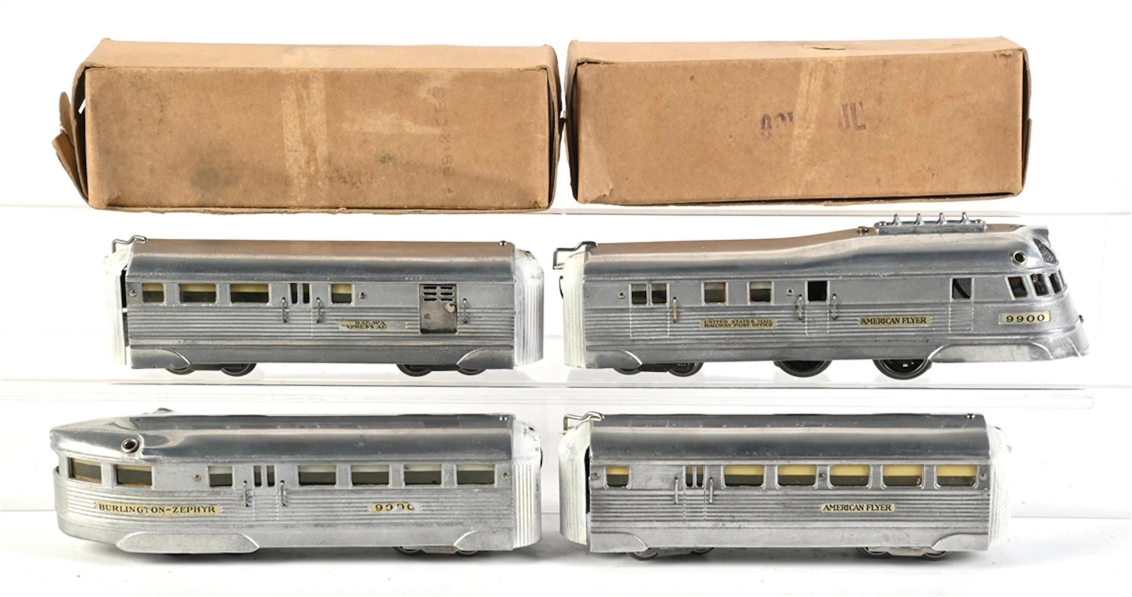 PRE-WAR AMERICAN FLYER O-GA. NO. 9900 BURLINGTON ZEPHYR PASSENGER SET