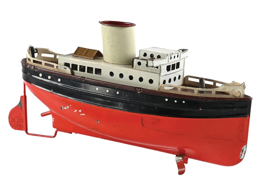 GERMAN TINPLATE CLOCKWORK SINGLE-FUNNEL OCEAN LINER