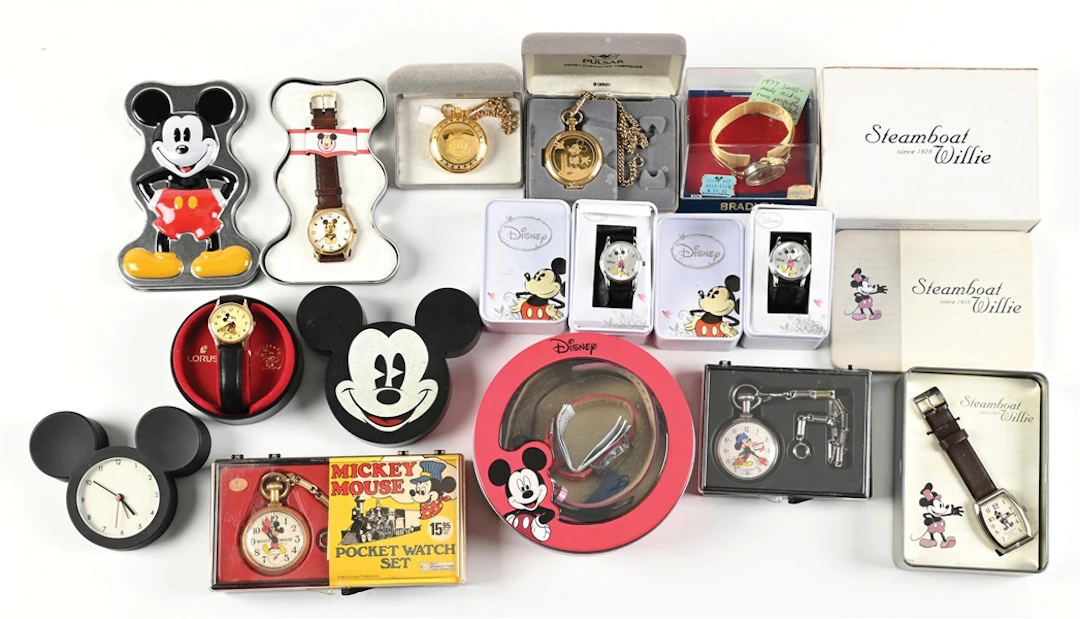 LARGE LOT OF MICKEY MOUSE WATCHES