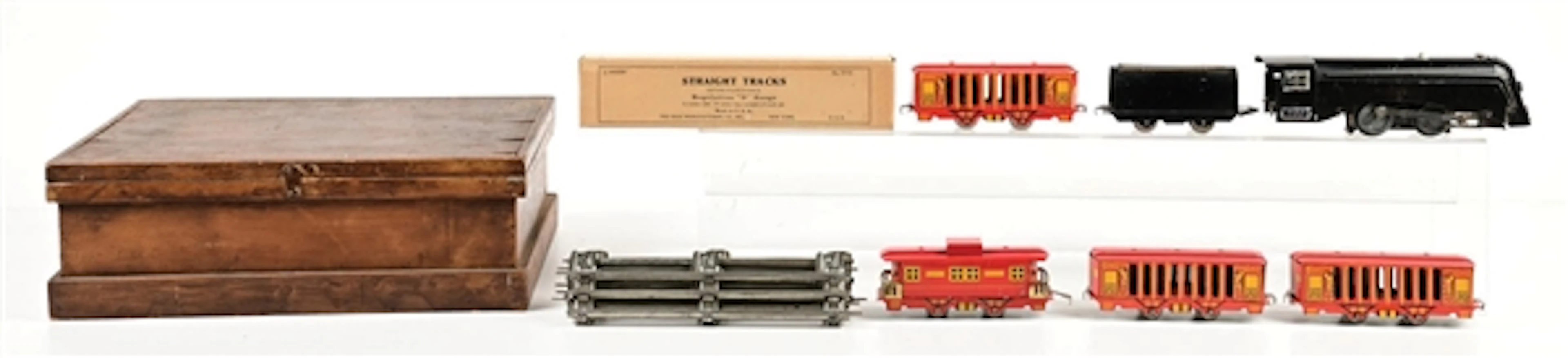 HOGE #750 O-GA. CIRCUS SET W/ WOODEN BOX