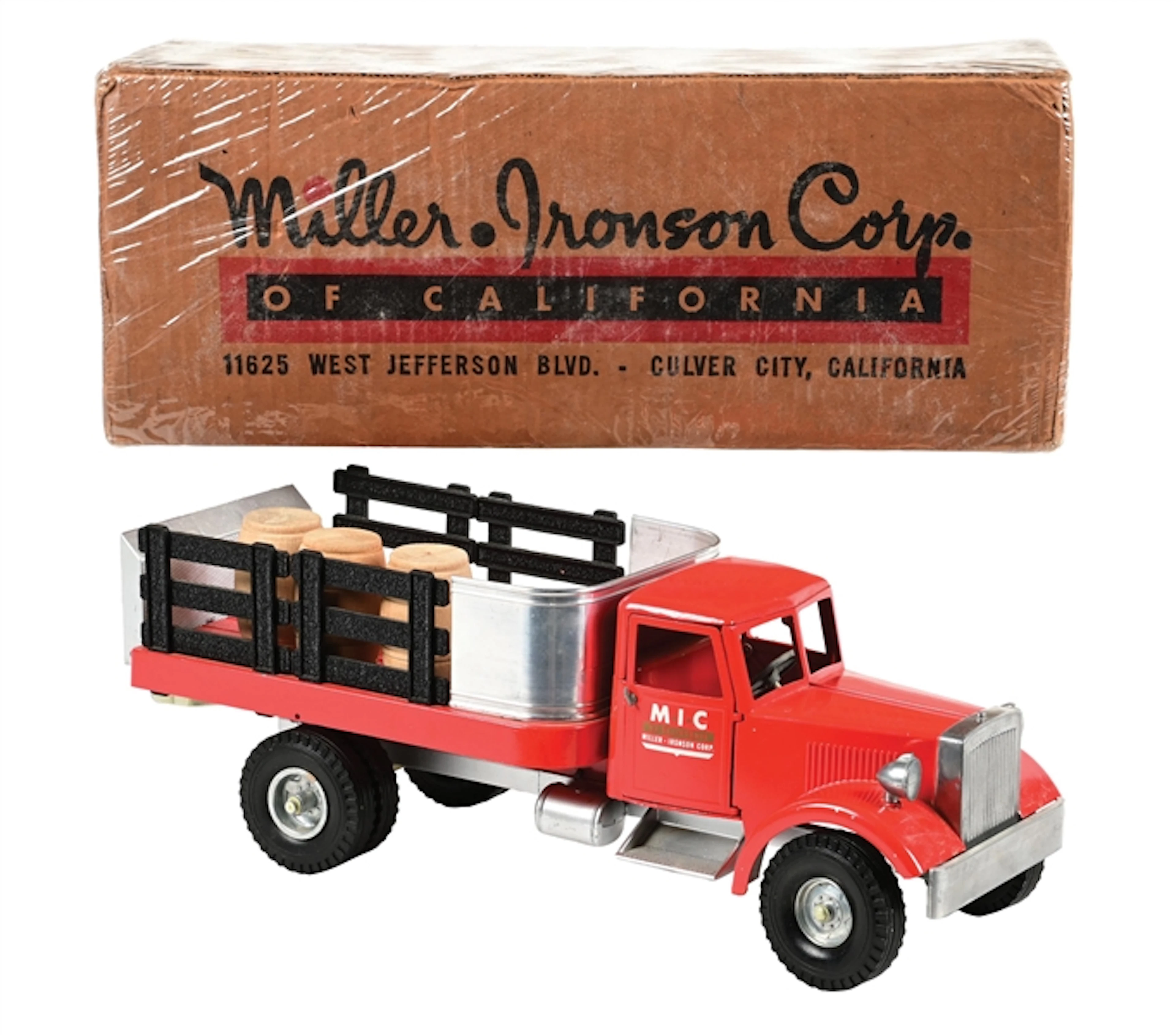 SMITH-MILLER M.I.C. PRESSED STEEL STAKE LIFT BED TRUCK W/ BOX
