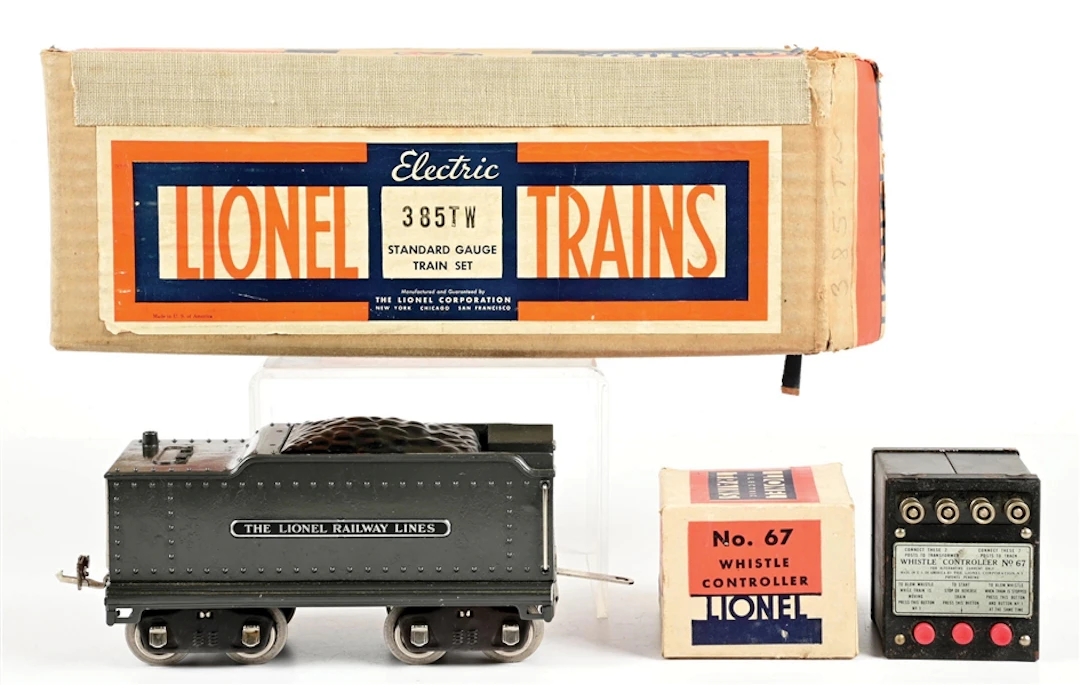 LOT OF 3: LIONEL STD-GA. 385TW TENDER & WHISTLE CONTROL W/BOX
