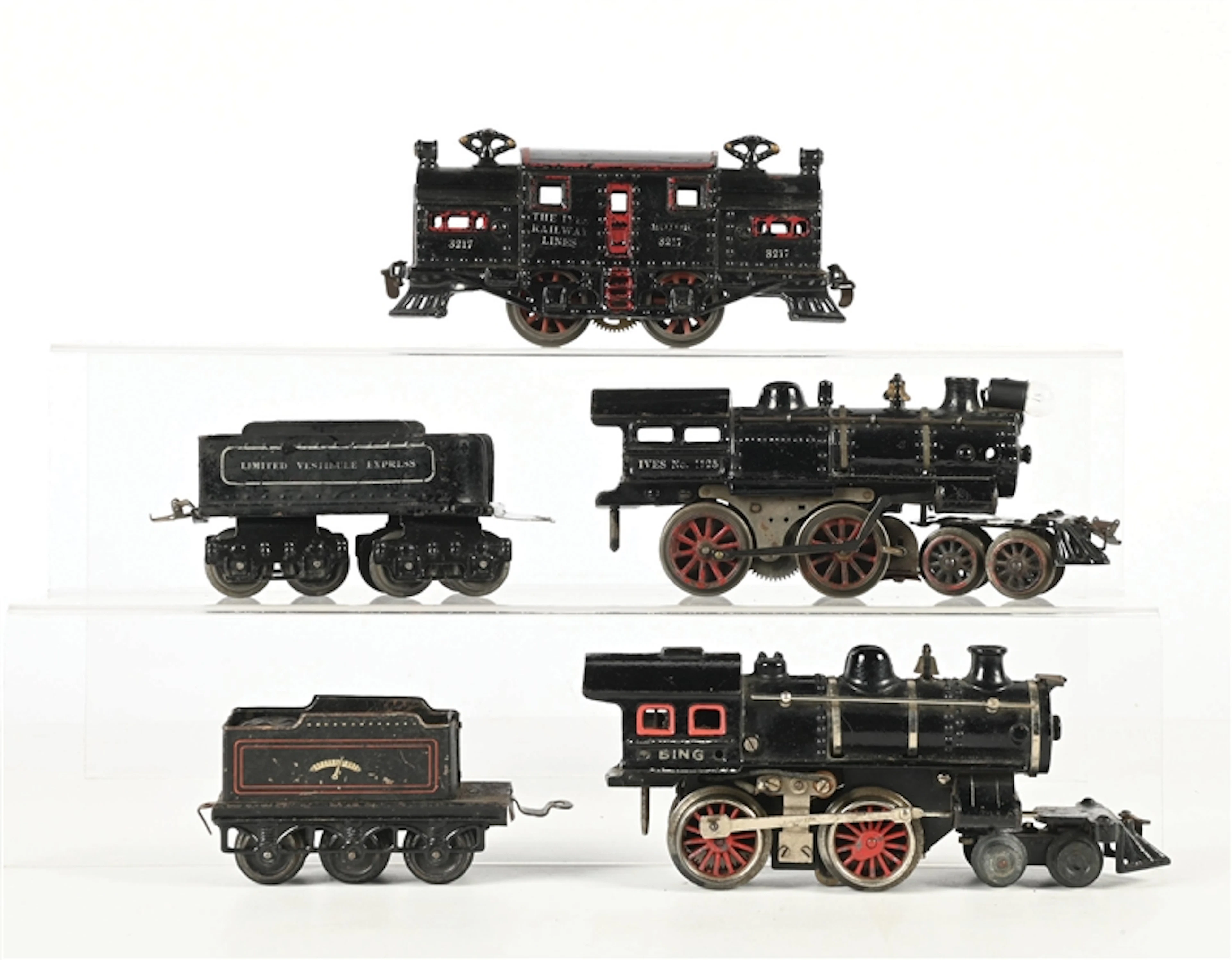 LOT OF 3: PRE-WAR CAST IRON IVES & BING LOCOMOTIVES & TENDERS