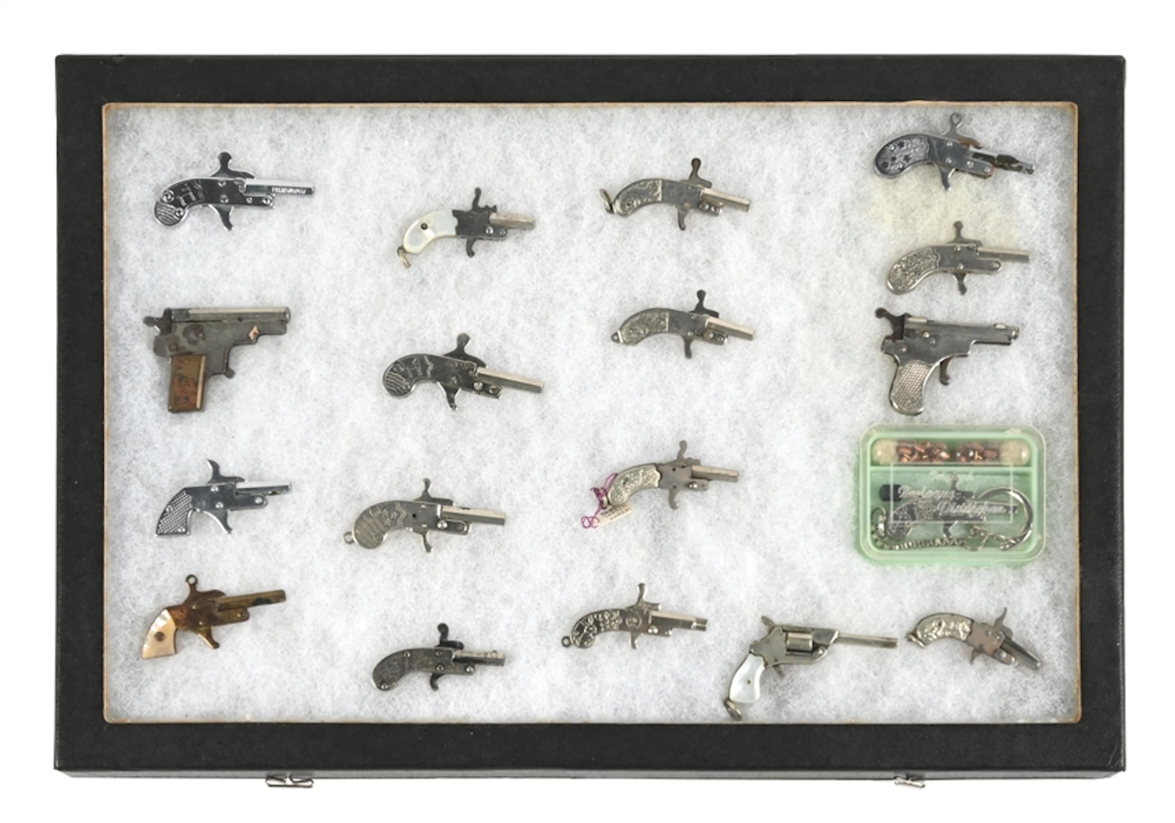 LOT OF 17: VINTAGE MINIATURE CAP GUNS