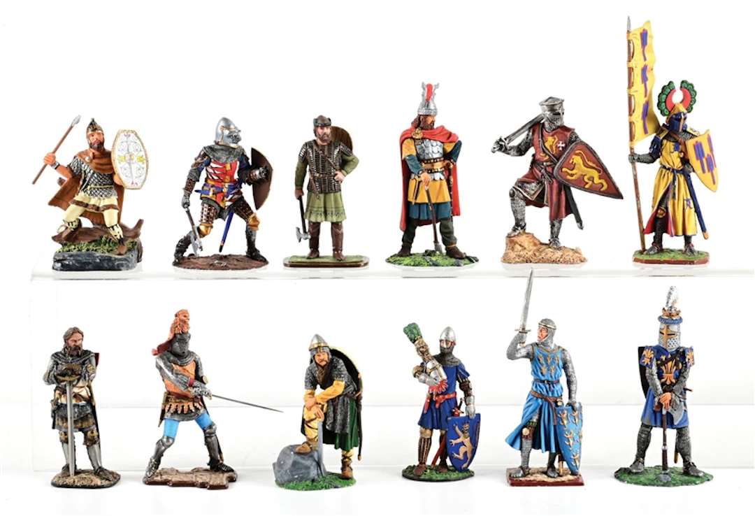 LOT OF 12: VARIOUS RUSSIAN MINIATURES MEDIEVAL KNIGHTS