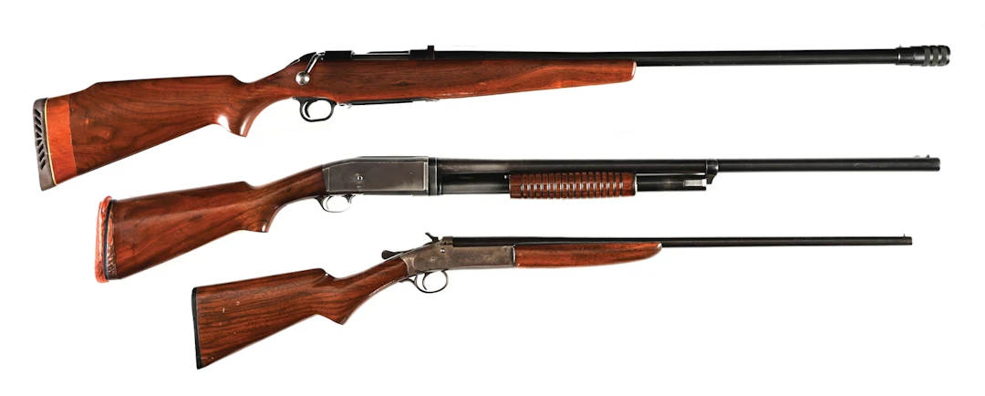 (C) LOT OF 3; VINTAGE VIABLE HUNTING SHOTGUNS