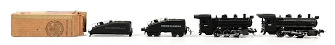 LOT OF 2: PRE-WAR LIONEL O-GA. SWITCHER LOCOMOTIVES