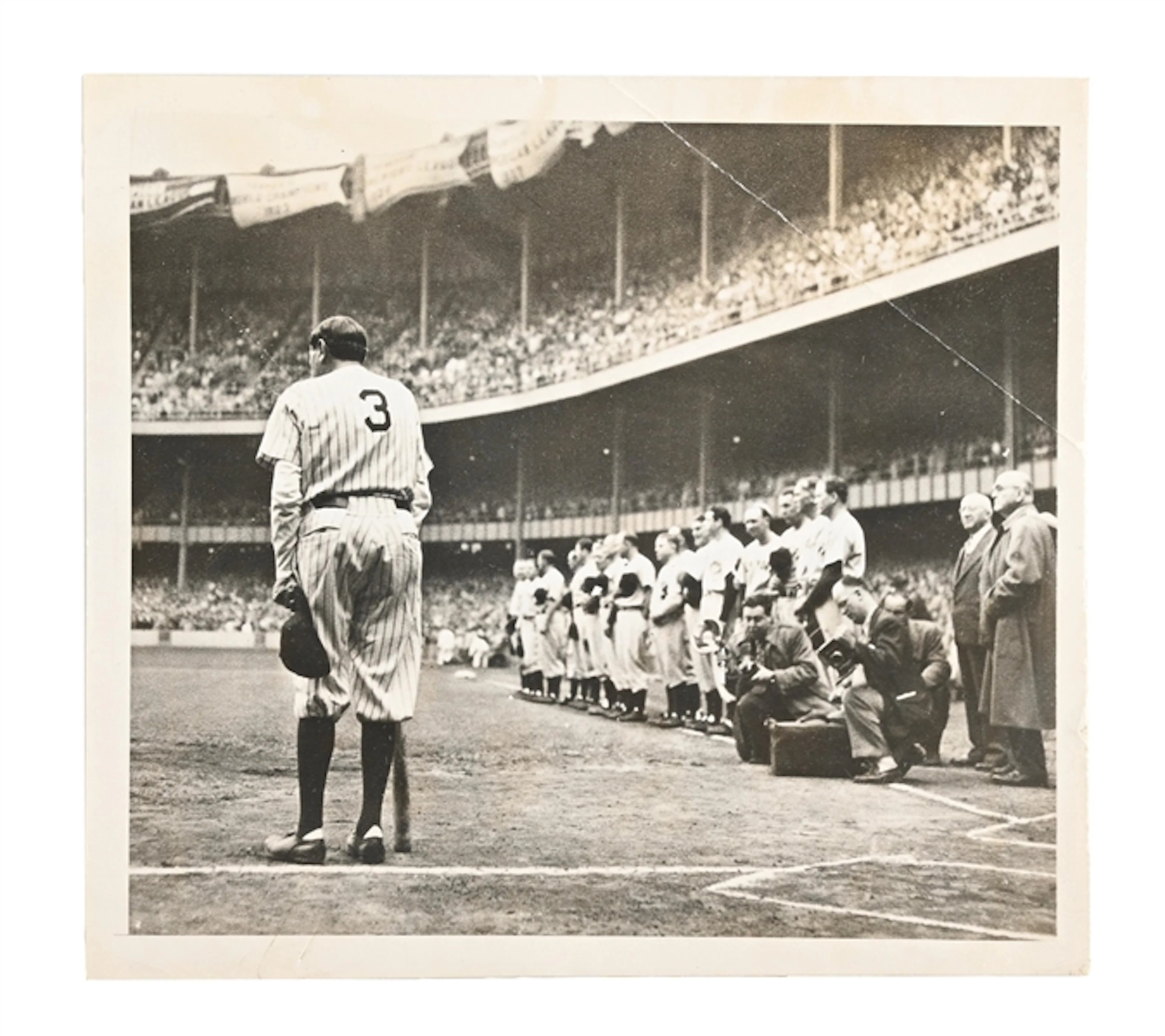 THE BABE BOWS OUT TYPE 3 WIRE PHOTO