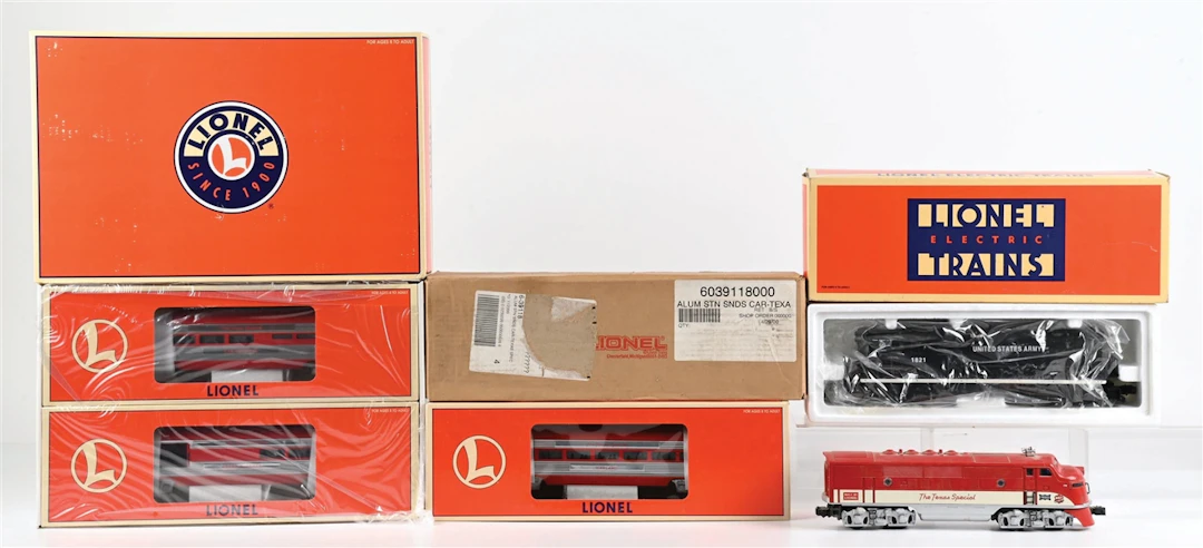 LOT OF 4: LIONEL TEXAS SPECIAL TRAINS