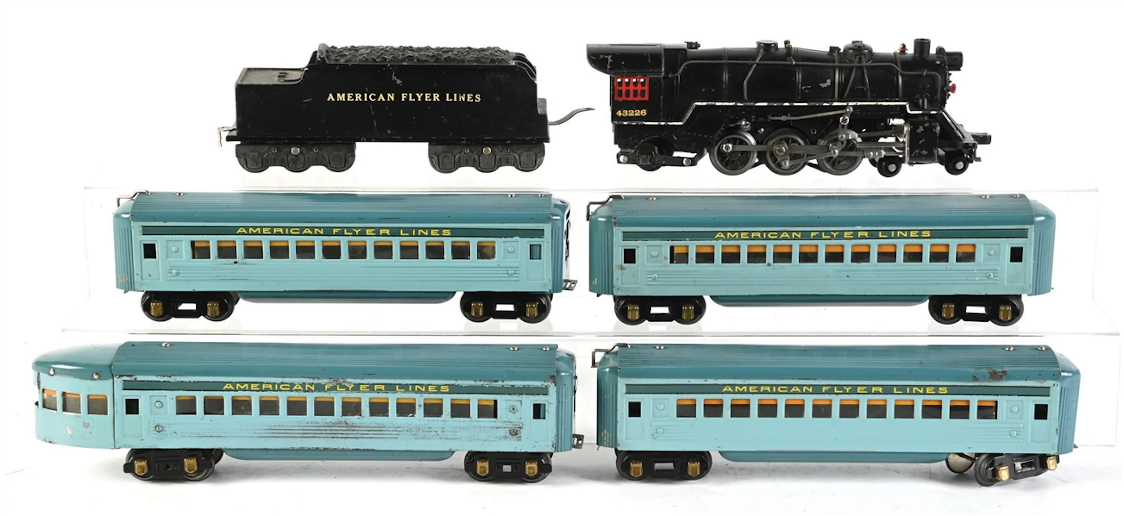 SET OF 6: PRE-WAR AMERICAN FLYER O-GA. STEAM LOCO NO. 43226 W/ TENDER AND CARS