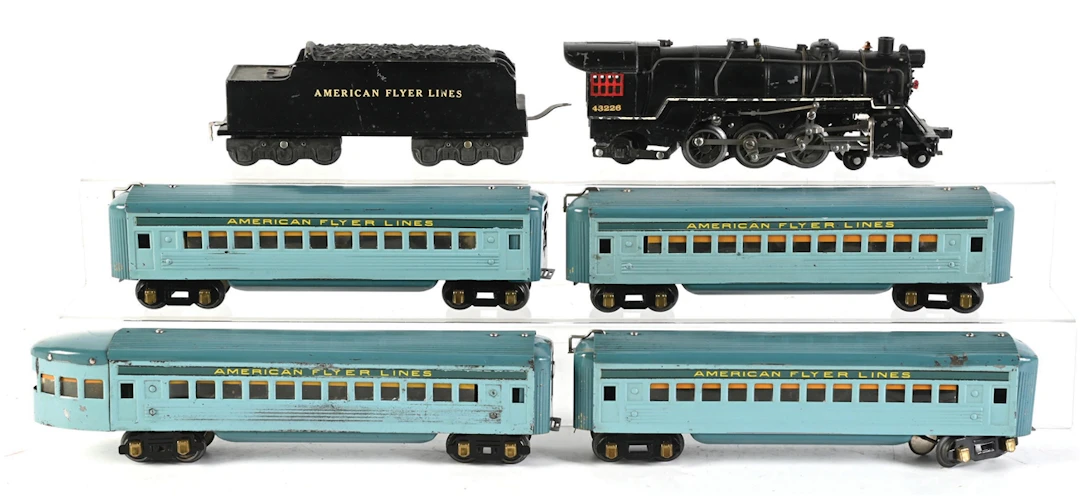 SET OF 6: PRE-WAR AMERICAN FLYER O-GA. STEAM LOCO NO. 43226 W/ TENDER AND CARS