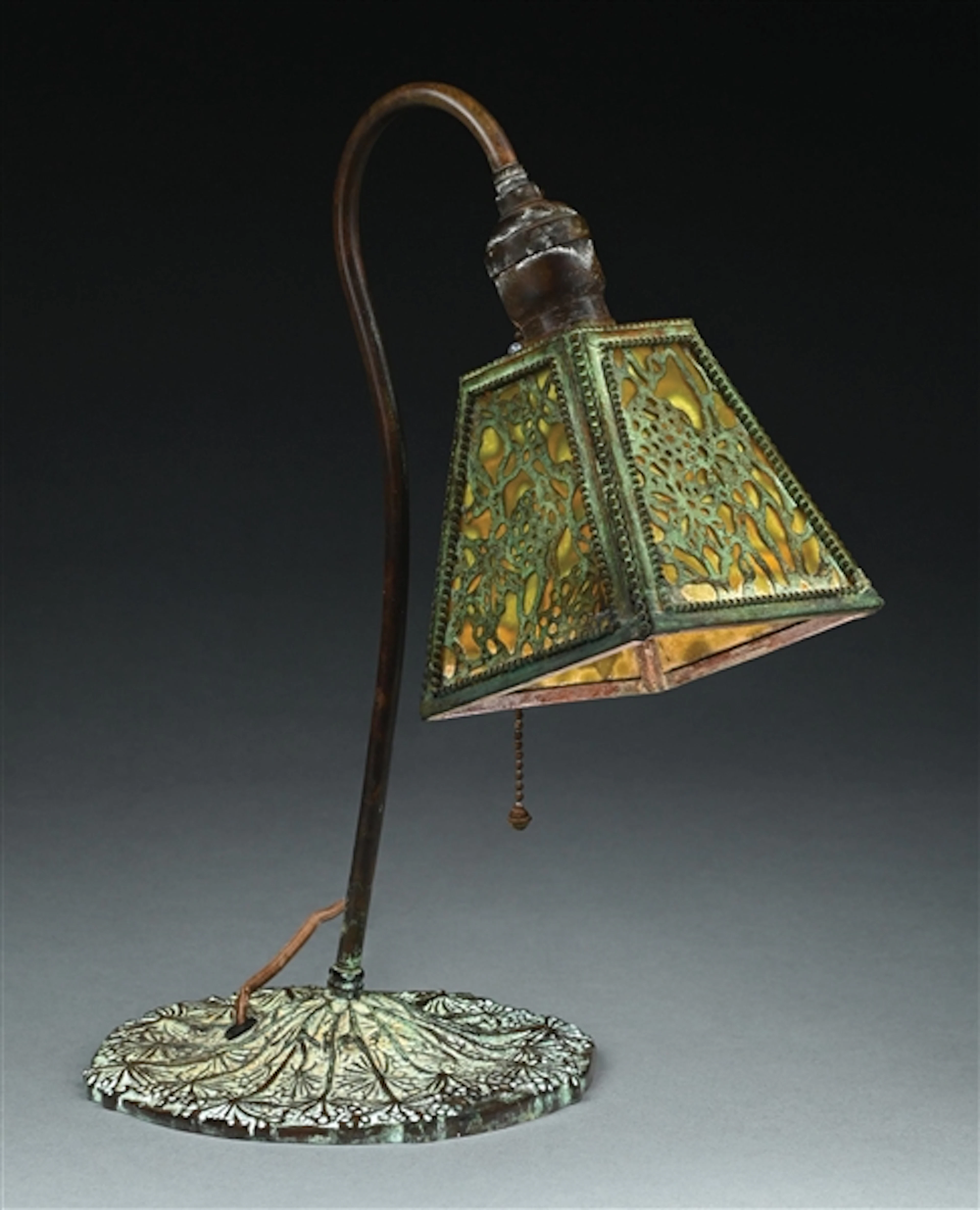TIFFANY STUDIOS GRAPEVINE OVERLAY DESK LAMP ON LATER BASE