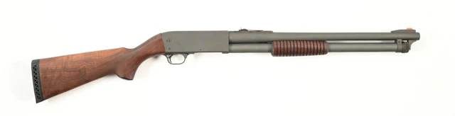(C) ITHACA D.S. POLICE SPECIAL MODEL 37 FETHERWEIGHT SLIDE ACTION RIOT SHOTGUN