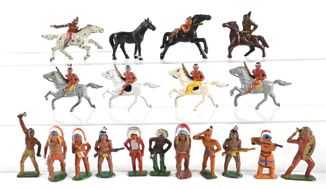 19-PIECE LOOSE ASSORTED DIMESTORE WILD WEST TOY SOLDIERS: BARCLAY