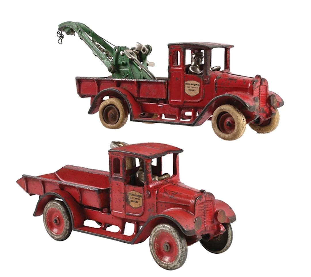 LOT OF 2: CAST IRON INTERNATIONAL HARVESTER TRUCKS
