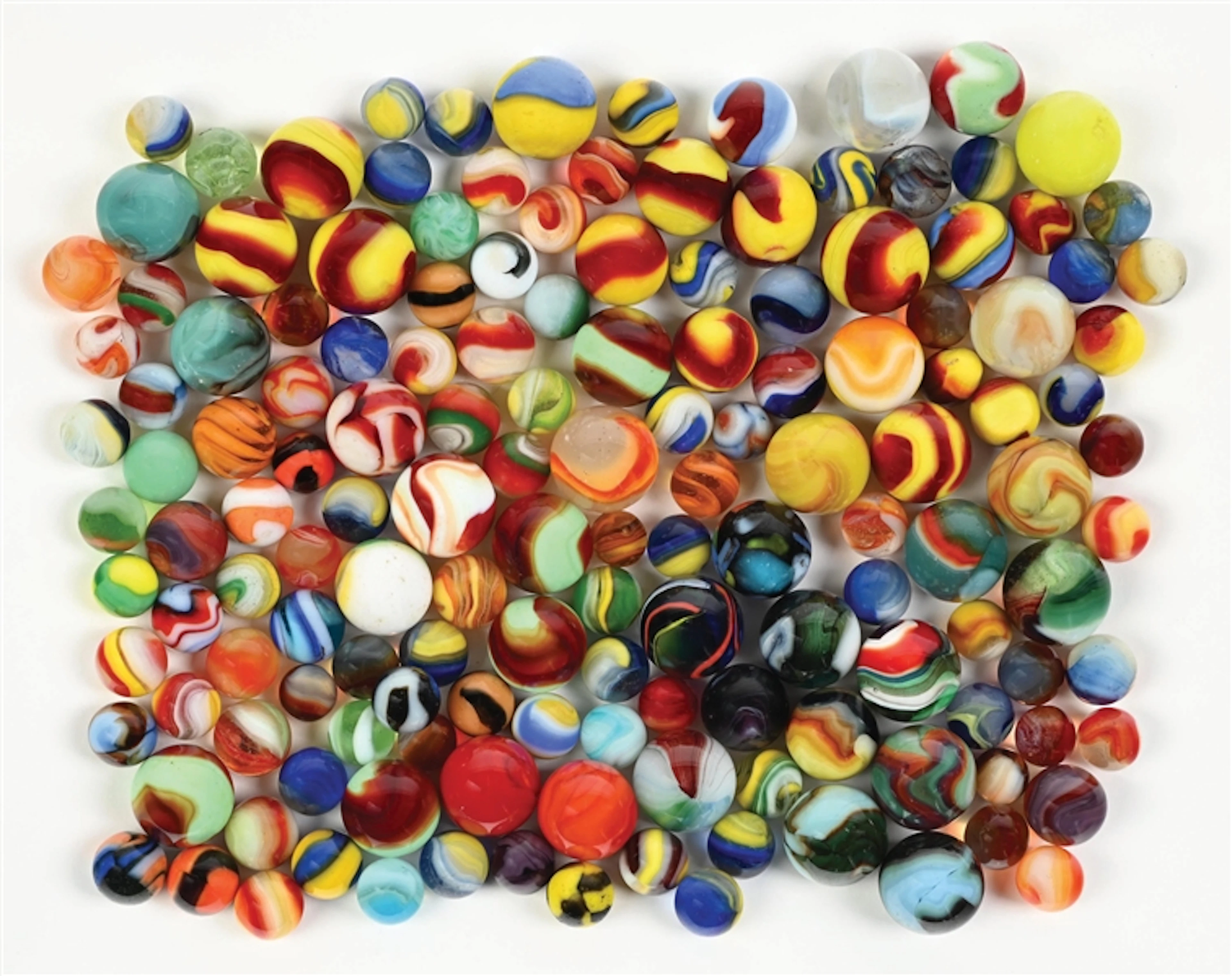 LARGE LOT OF MACHINE-MADE MARBLES