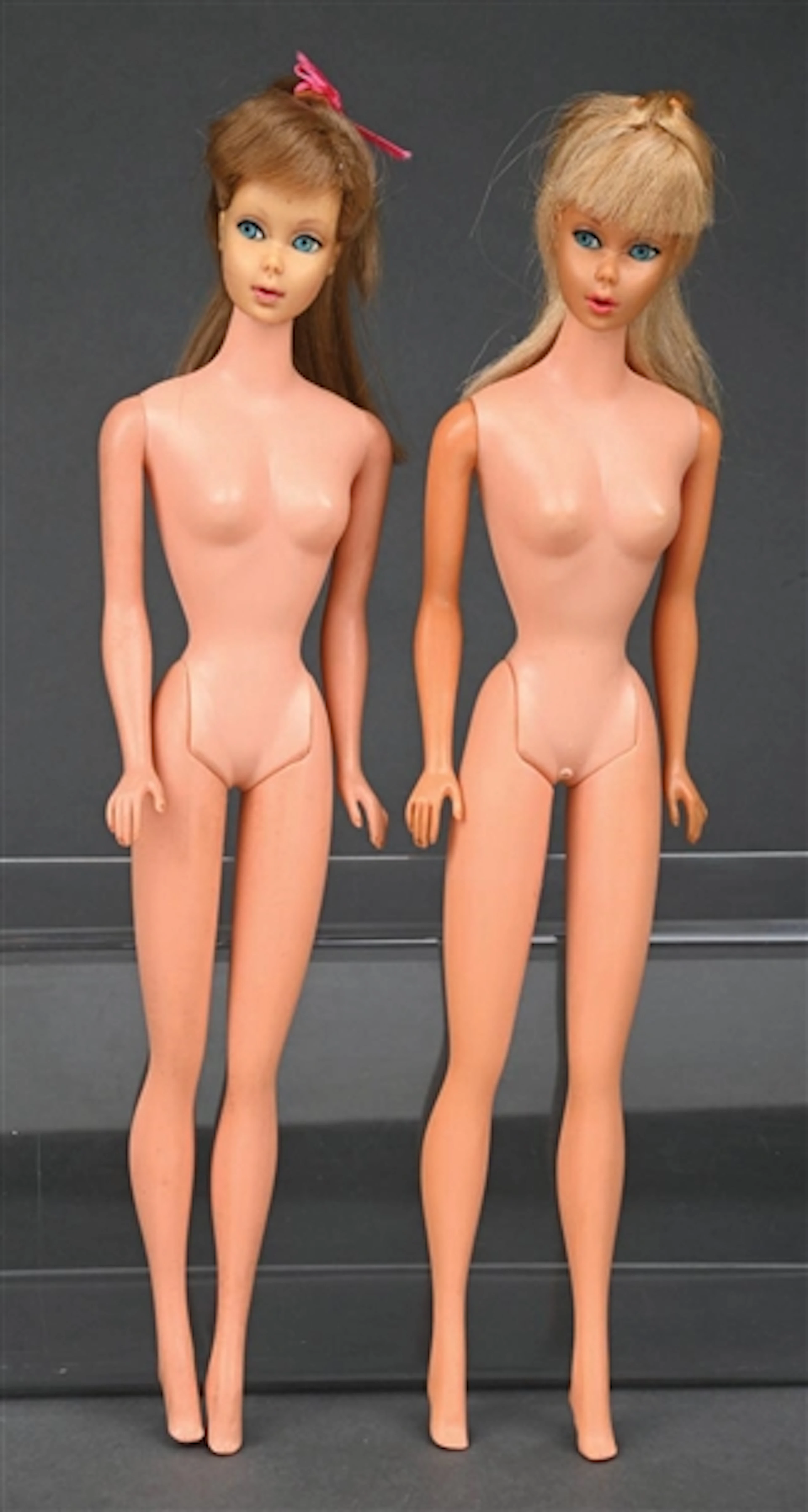 LOT OF 2: VINTAGE STANDARD BARBIE DOLLS WITH BARBIE FASHION