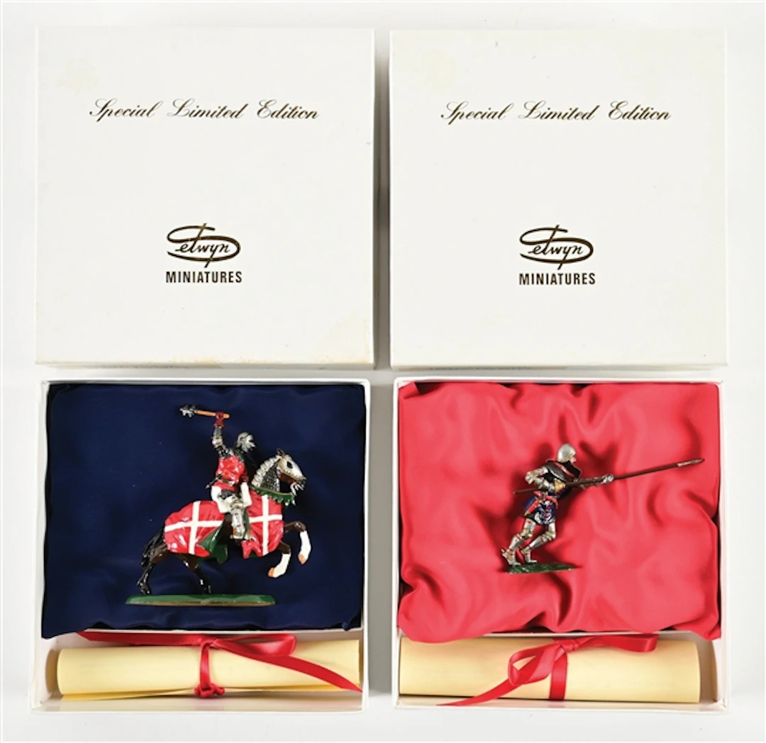 LOT OF 2: SELWYN MINIATURES F9303 & M9305 LIMITED EDITION FIGURES W/ BOXES