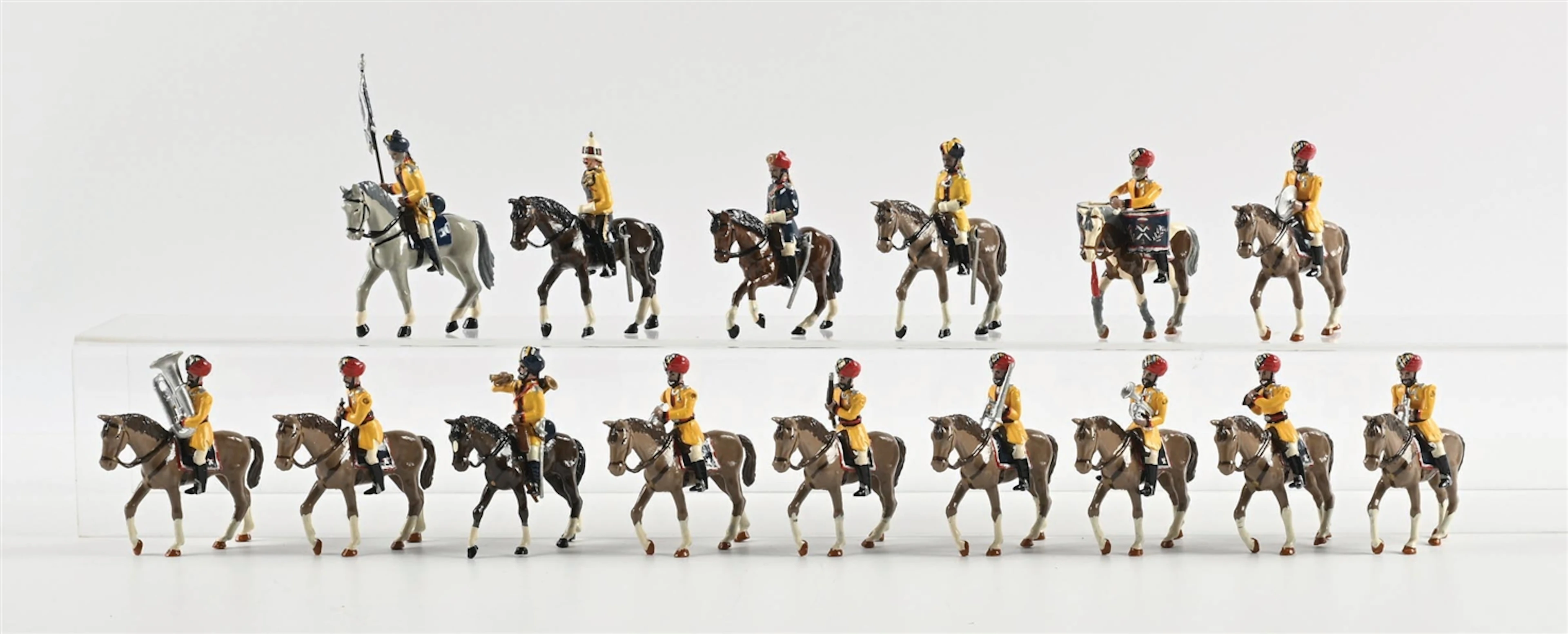 TROPHY MINIATURES SKINNER'S HORSE MOUNTED BAND W/ ENGLISH & INDIAN OFFICER