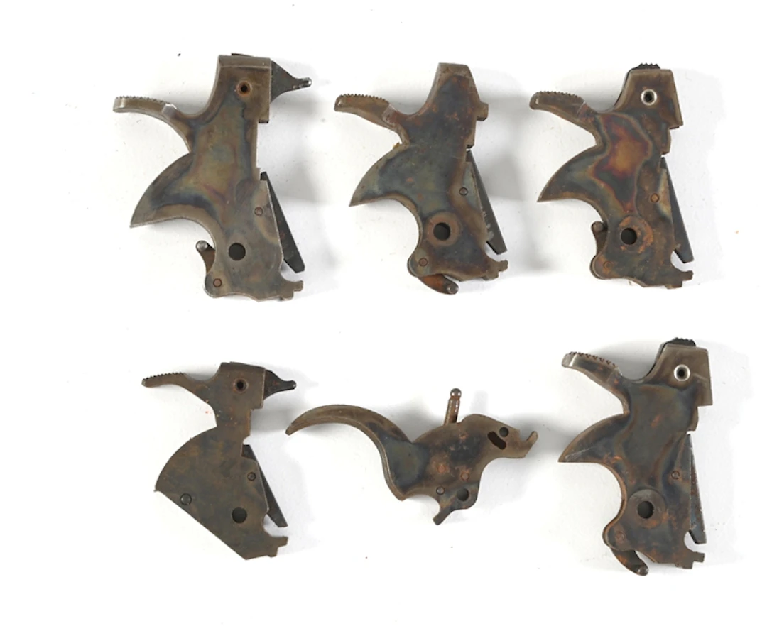 HUGE LOT OF GUN PARTS.