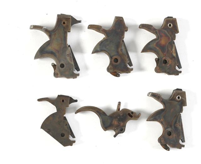 HUGE LOT OF GUN PARTS.