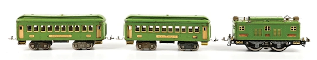 PRE-WAR LIONEL STANDARD GA. MACY'S SPECIAL PASSENGER SET IN PEA GREEN