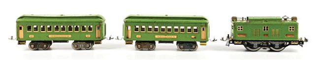 PRE-WAR LIONEL STANDARD GA. MACY'S SPECIAL PASSENGER SET IN PEA GREEN