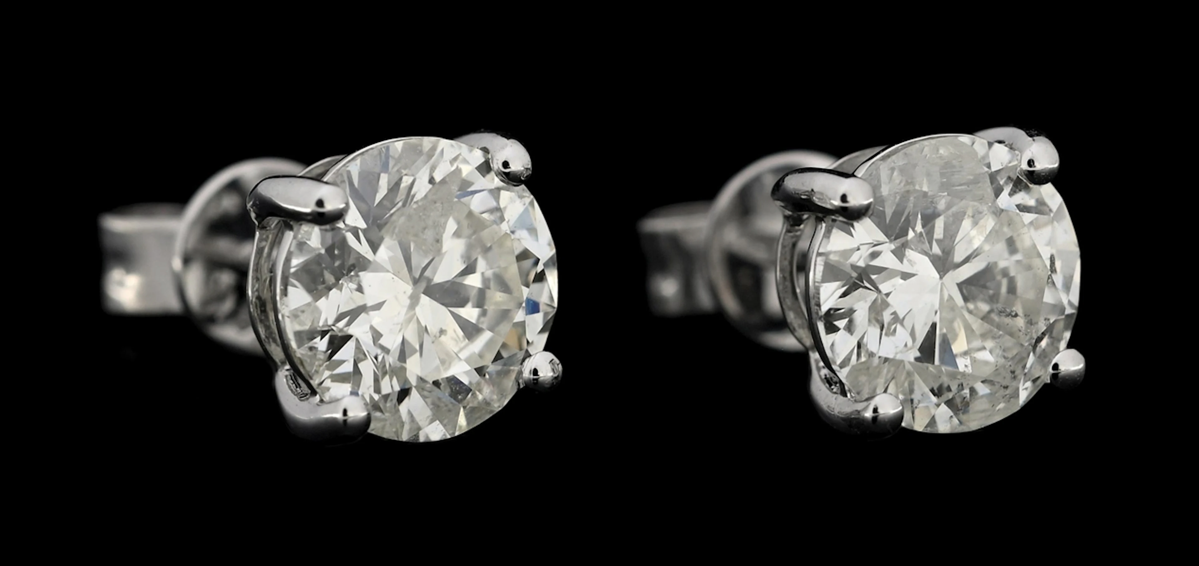 14K WHITE GOLD 2.06CT TW DIAMOND STUD EARRINGS W/REPORT