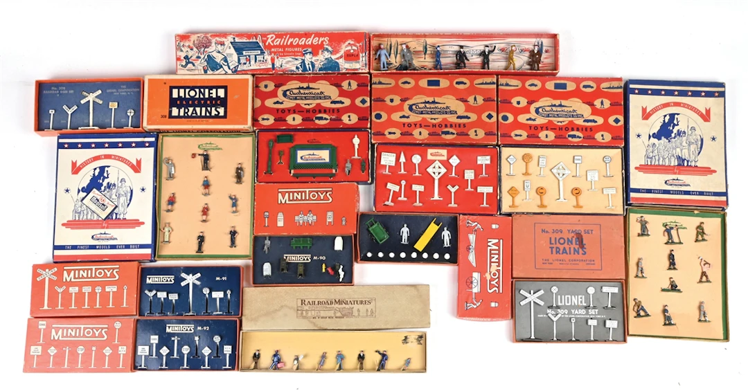 VARIOUS RAILROAD FIGURES & SIGNS