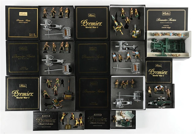 LOT OF 10: BRITAINS/BIGGS FIGURES IN BOXES