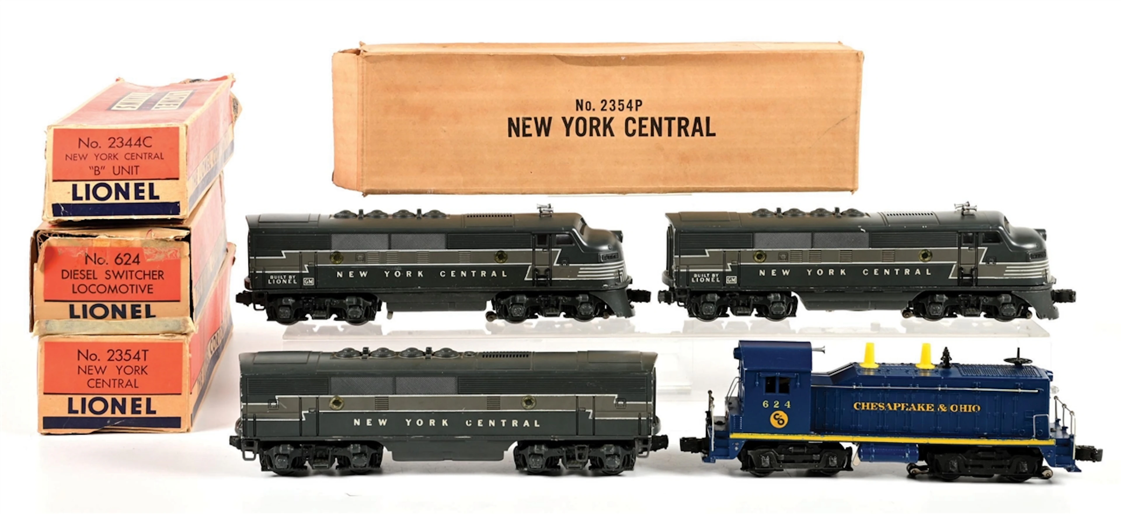 POST-WAR LIONEL O-GA. NO. 2354 NEW YORK CENTRAL F-3 ABA UNIT DIESEL
