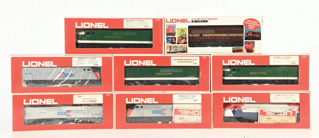 LOT OF 8: LIONEL O-GA. DIESEL F3 LOCOMOTIVES
