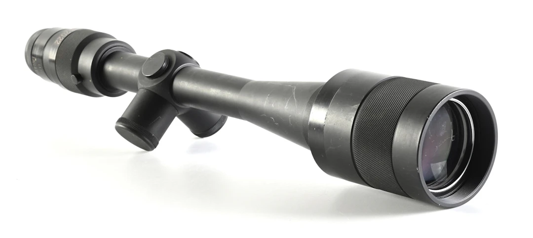 U.S. OPTICS SN-2 3.8-22X SCOPE.