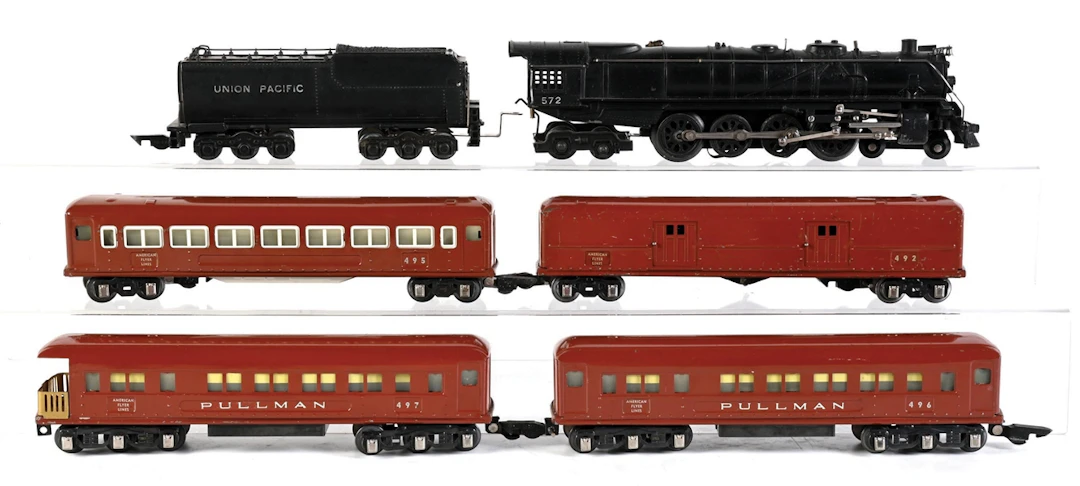 AMERICAN FLYER PREWAR O. GAUGE NO. 572 STEAM LOCOMOTIVE PASSENGER SET