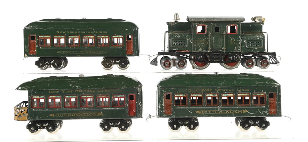 PRE-WAR LIONEL O-GA. NO. 156 ELECTRIC LOCOMOTIVE PASSENGER SET