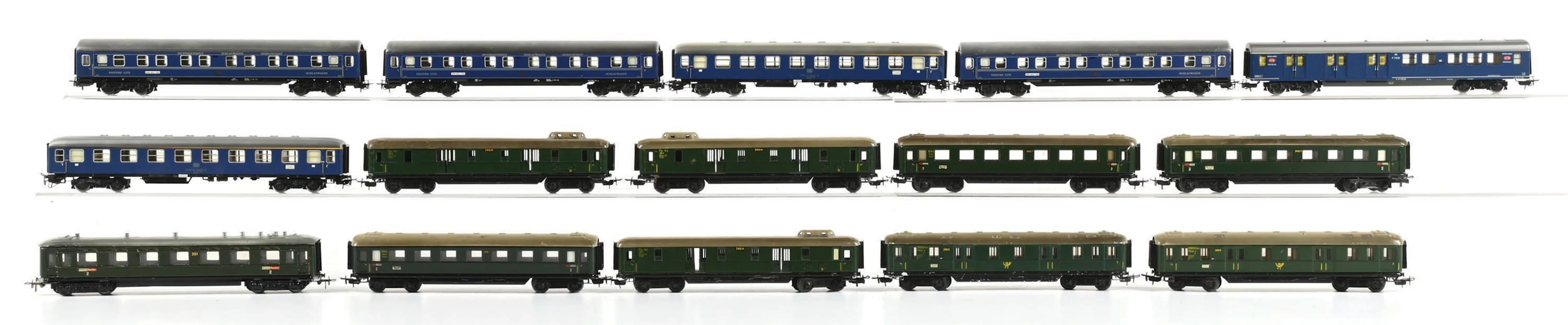 LOT OF 15: MARKLIN HO-GA. ASSORTED PASSENGER CARS