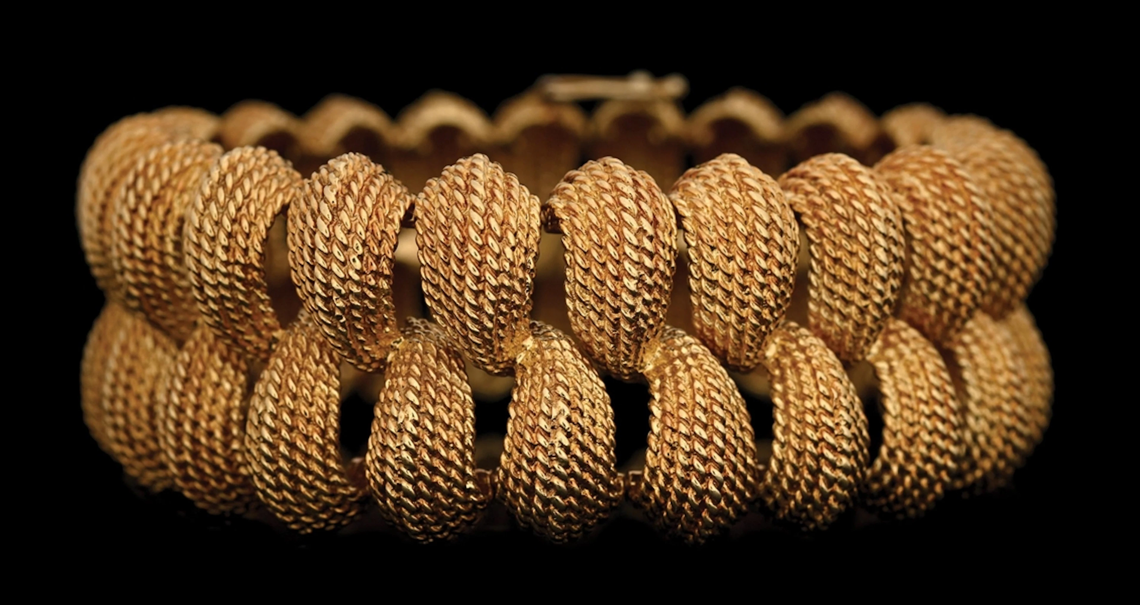 DAVID WEBB 18K YELLOW GOLD FLEXIBLE BRACELET