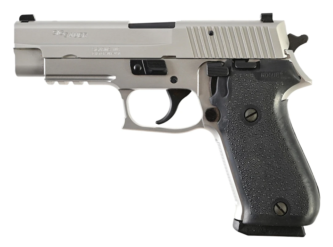 (M) SIG SAUER P220ST SEMI-AUTOMATIC PISTOL WITH CASE