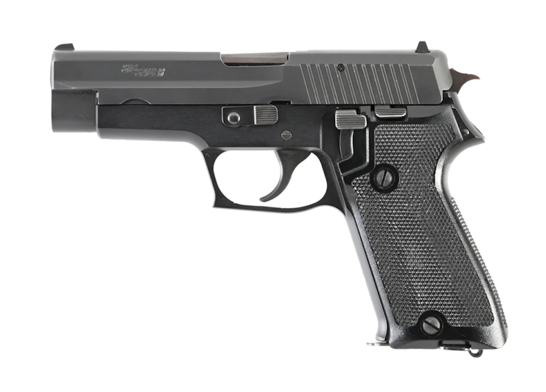 (M) WEST GERMAN SIG SAUER P220 SEMI-AUTOMATIC PISTOL WITH BOX.
