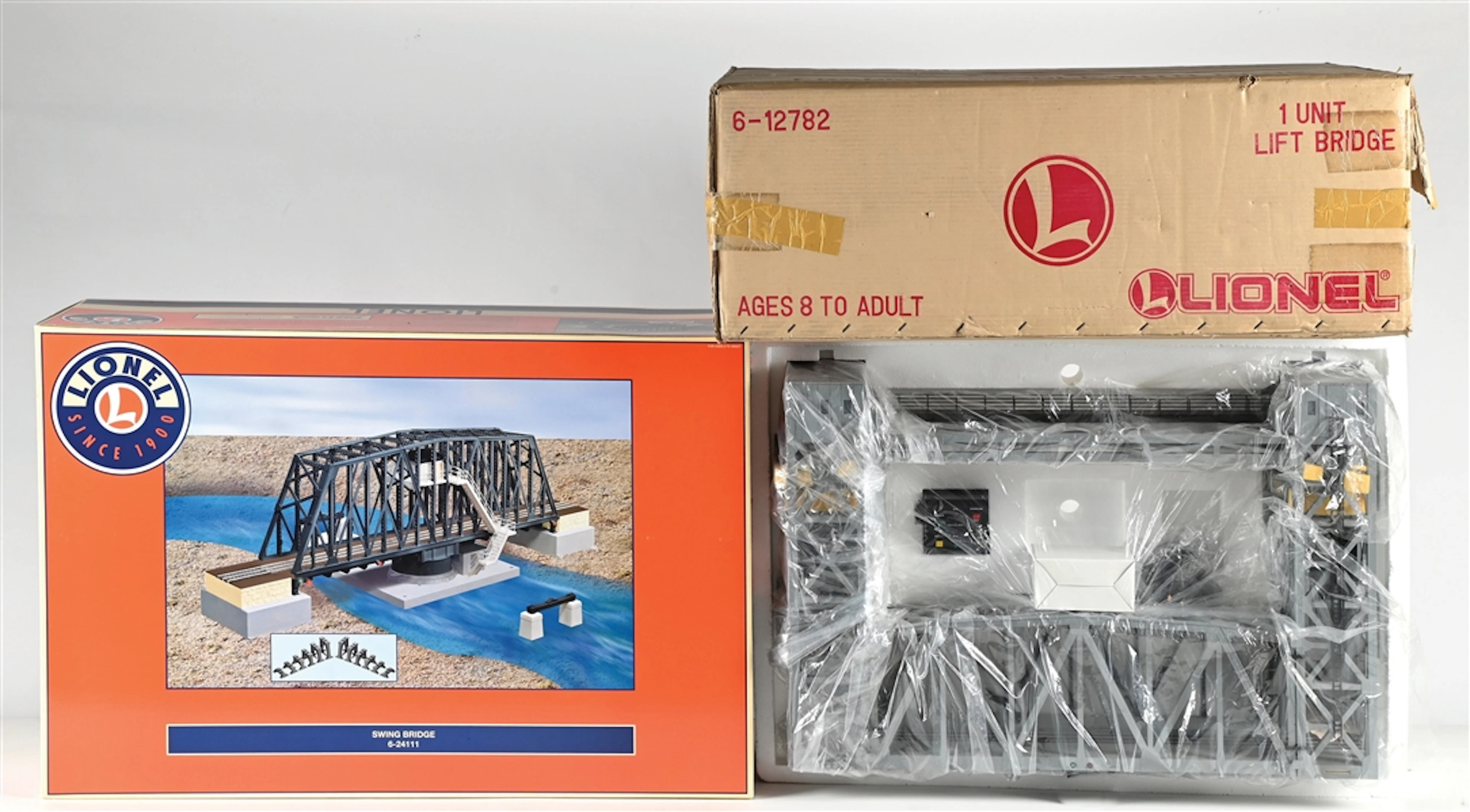 LOT OF 2: LIONEL O-GA. NO. 6-24111 SWING BRIDGE AND NO. 6-12782 LIFT