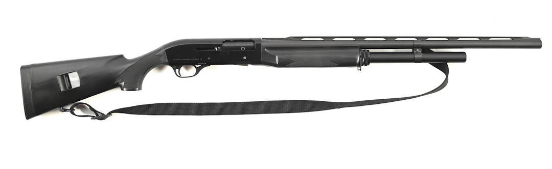 (M) BENELLI M1 SUPER 90 SEMI-AUTOMATIC SHOTGUN WITH BOX