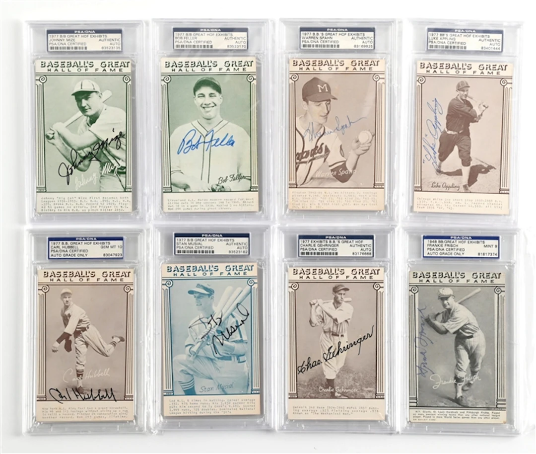 LOT OF 8: SIGNED BASEBALL'S GREAT HOF EXHIBITS POSTCARDS