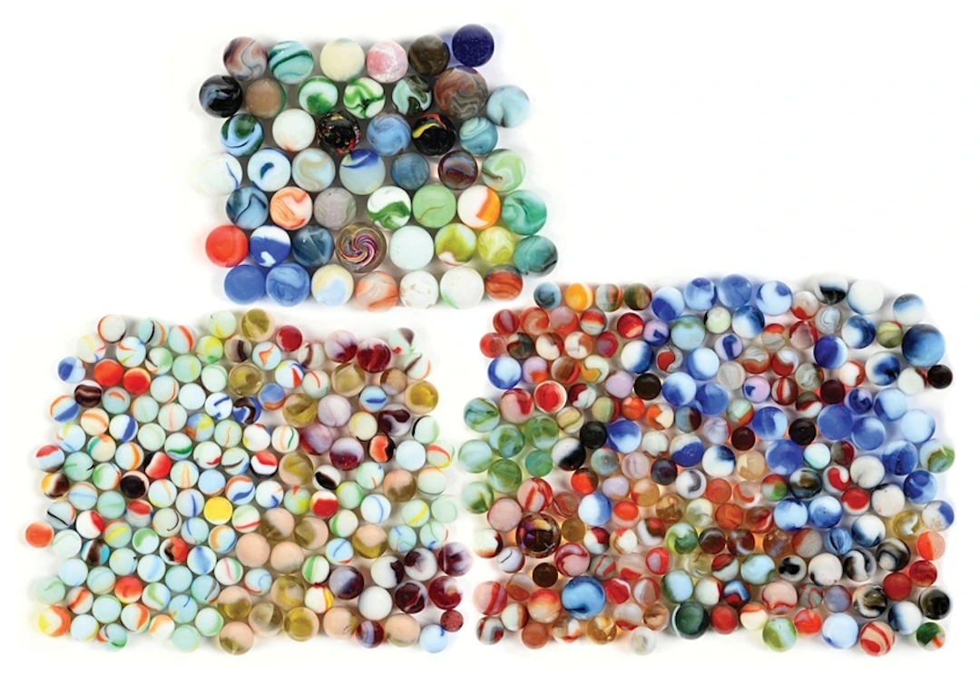 LARGE LOT OF MACHINE MADE MARBLES